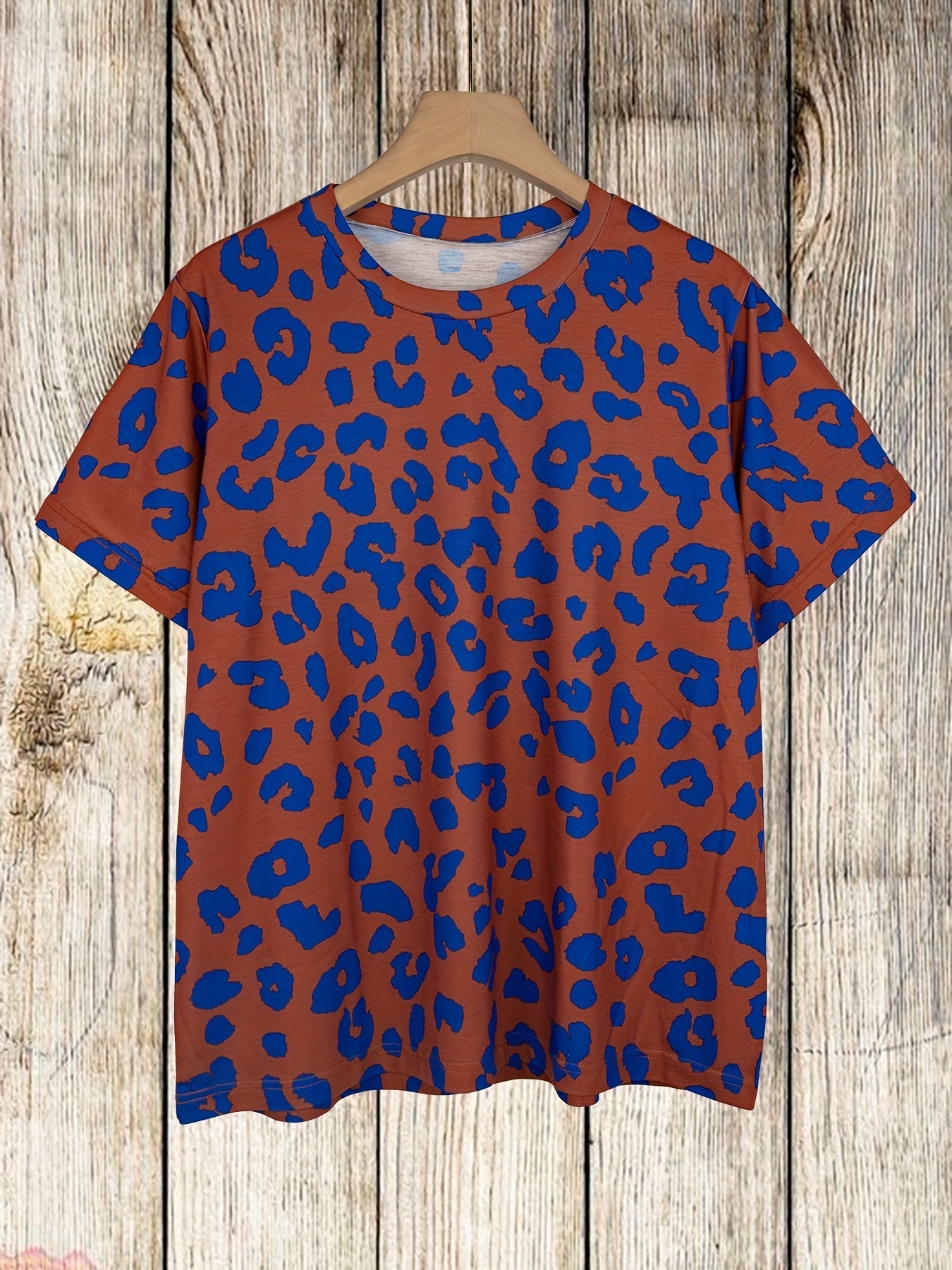Contrast leopard print crewneck short sleeve plus-size T-shirt Random shipment