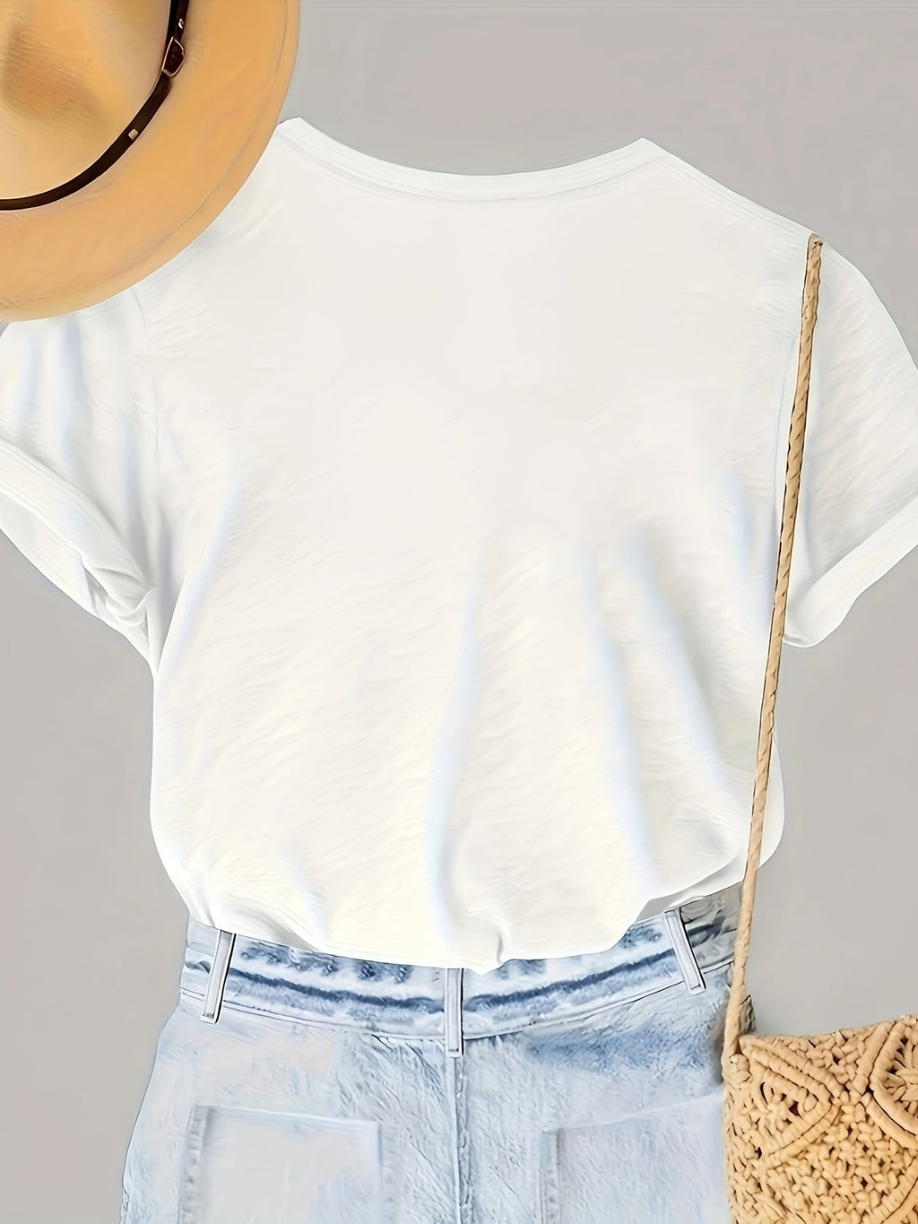 Fun letter flower print T-shirt summer short-sleeved slim top Random shipment