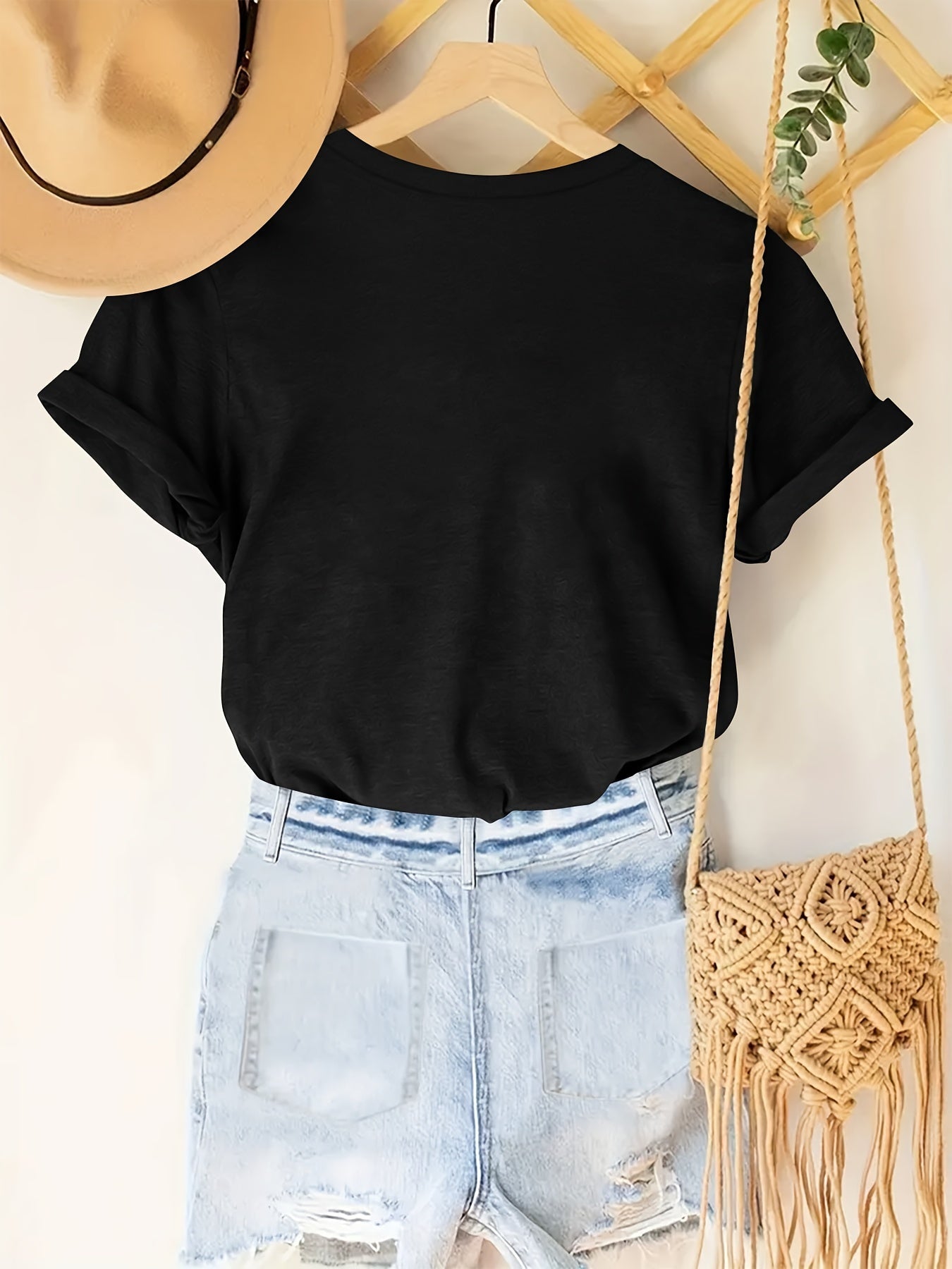 Summer short-sleeve resort casual floral print plus-size T-shirt Random shipment